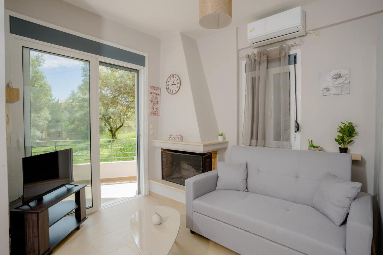 Irida'S Guesthouse ニキアナ エクステリア 写真